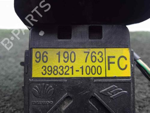 Headlight switch DAEWOO NUBIRA Saloon (J100) 1.6 16V | BP5726211I24 