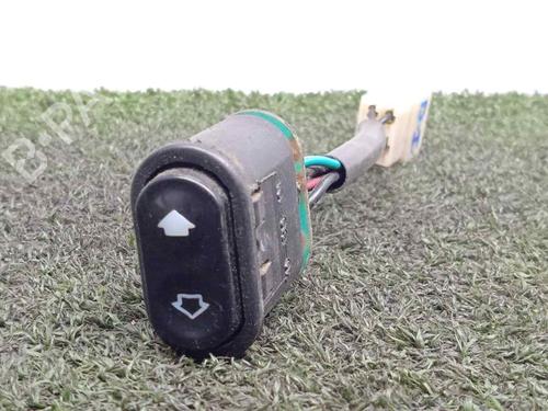 left-front-window-switch-mahindra-bolero-pickup-1999-27831377 main image