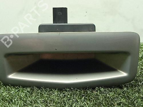 Używane Klamka klapy tylnej / bagażnika RENAULT MEGANE II Saloon (LM0/1_) 1.9 dCi (LM0G, LM1G, LM2C) (120 hp) 29940537