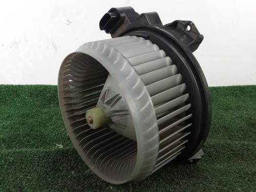 Used Heater blower motor Heater blower motor TOYOTA VERSO (_R2_) 2.0 D-4D (AUR20_, AUR20R) (126 hp) 40610624 40610624