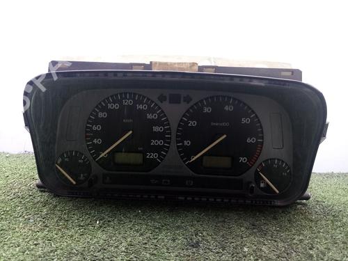 Used Instrument cluster Instrument cluster VW VENTO (1H2) [1991-2000] 34538218 34538218