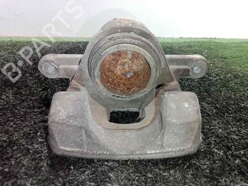 Used Right front brake caliper SUZUKI JIMNY Closed Off-Road Vehicle (SN) 1.5 DDiS 4x4 (86 hp) 26653552