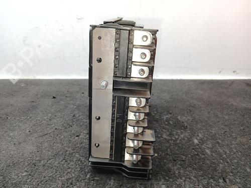 Fuse box VW PASSAT B7 (362) 2.0 TDI | BP35819239E1 - Image 2
