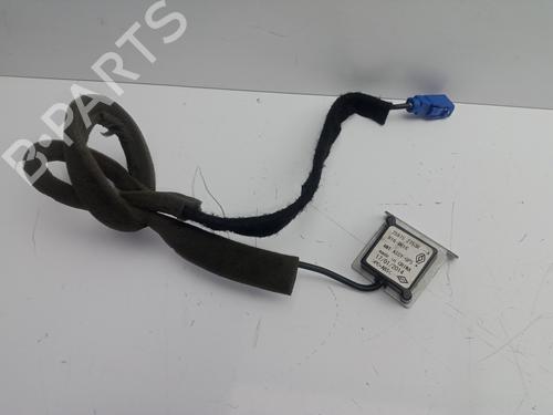 Antenne/Base RENAULT CLIO IV (BH_) 1.2 TCe 120 (BHM0) (120 hp) 15938707