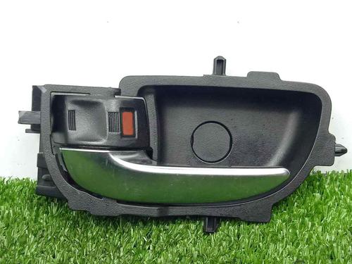 Used Front left interior door handle TOYOTA YARIS (_P13_) 1.3 (NSP130_, NSP130) (99 hp) 10212730