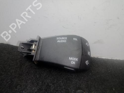Commandes au volant Commandes au volant RENAULT SCÉNIC IV (J9_) 1.3 TCe 140 (140 hp) 34366410 34366410