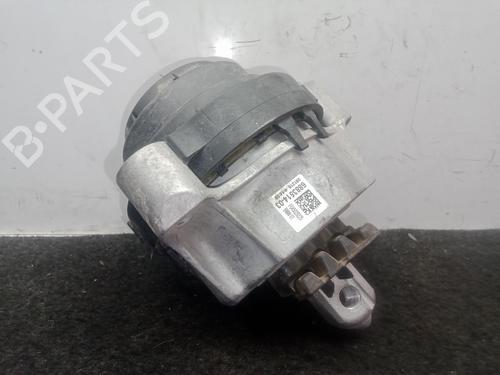 Used Engine mount BMW 5 (G30, F90) 520 d (190 hp) 24442990