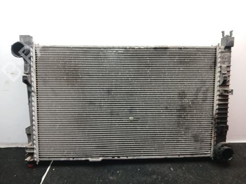 water-radiator-mercedes-benz-c-class-w203-2000-2001-2002-2003-2004-2005-2006-2007-35723177 main image