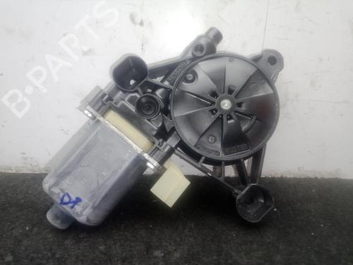 Rudehejsemotor forskærm højre AUDI A3 Limousine (8VS, 8VM) 1.4 TSI (150 hp) 30460678