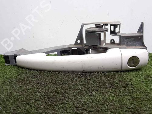Used Front left exterior door handle PEUGEOT 5008 (0U_, 0E_) 2.0 HDi (163 hp) 17785565