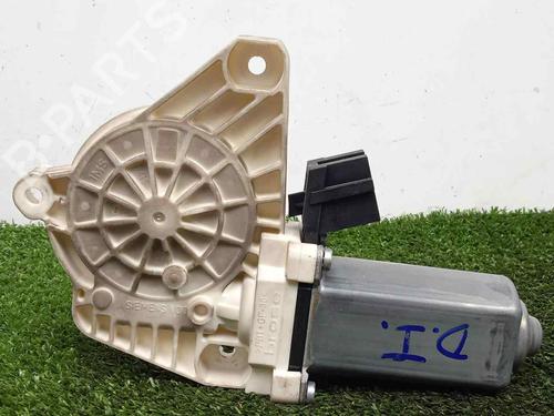 Used Left front window motor MERCEDES-BENZ B-CLASS Sports Tourer (W245) [2005-2011]  12210975