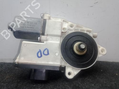 Right front window motor BMW X3 (E83) 2.0 i | BP32385060E20 - Image 2