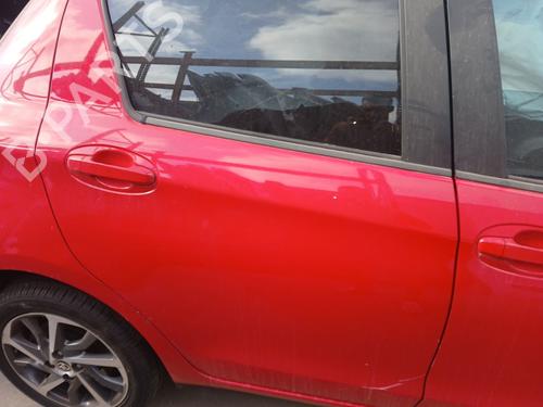 Used Right rear door Right rear door TOYOTA YARIS (_P13_) 1.5 (NSP131_) (112 hp) 40505200 40505200