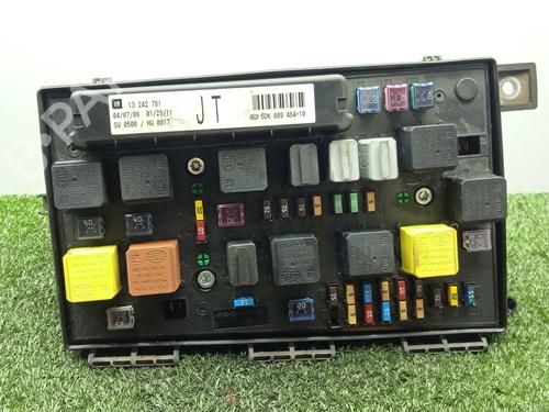 Used Fuse box OPEL ZAFIRA / ZAFIRA FAMILY B (A05) 1.9 CDTI (M75) (120 hp) 30329661
