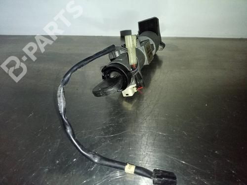 Used Ignition barrel Ignition barrel DAEWOO NUBIRA Saloon (J100) 1.6 16V (103 hp) 8930067 8930067