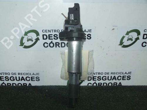 Used Ignition coil BMW 3 (E90) 318 i (129 hp) 5733700