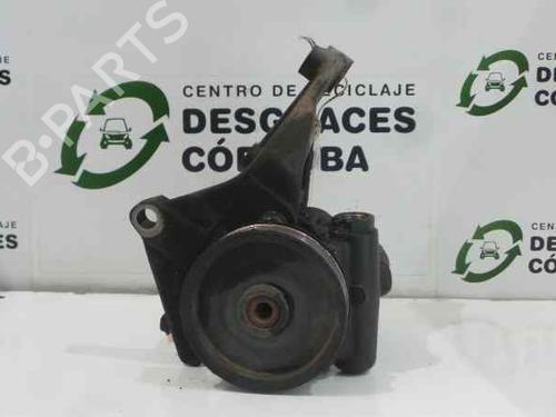 Used Steering pump RENAULT TRAFIC Van (T_, P_, V_) [1989-2002]  5731781