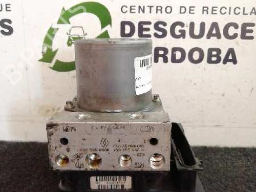 Used ABS pump RENAULT MEGANE II Estate (KM0/1_) 1.9 dCi (131 hp) 5697096