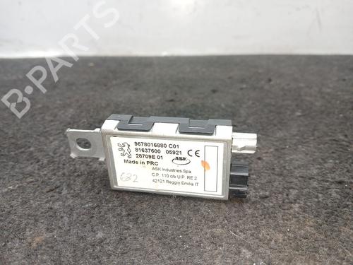 Used Antenna/Base Antenna/Base PEUGEOT 2008 II (UD_, US_, UY_, UJ_, UR_, UC_) 1.5 BlueHDI 110 (UDYHSK) (110 hp) 39612788 39612788