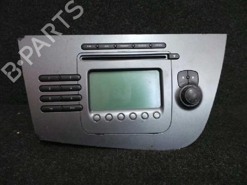 Bilradio SEAT LEON (1P1) 1.9 TDI (105 hp) 5690434