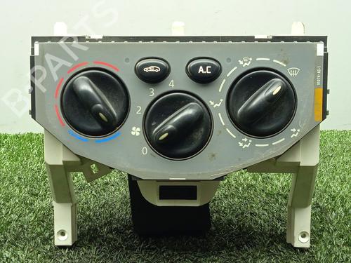 Used Climate control RENAULT TRAFIC II Van (FL) 2.0 dCi 115 (FL01, FL0U, FL00, FL0H, FL0M) (114 hp) 31157462