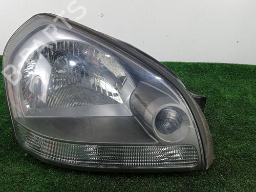 Used Right headlight Right headlight HYUNDAI TUCSON (JM) 2.0 All-wheel Drive (141 hp) 40086976 40086976