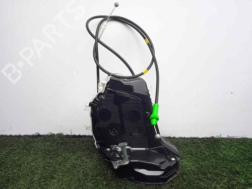 Used Rear left lock TOYOTA YARIS (_P13_) 1.5 Hybrid (NHP130_, NHP130) (101 hp) 8807888