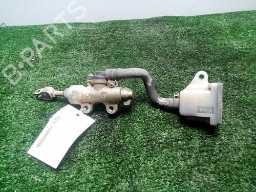 Used Brake master cylinder SUZUKI MOTORCYCLES RF RF 900 R (GT73B) (98 hp) 30734607