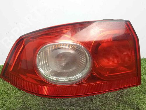 Used Left taillight RENAULT LAGUNA II (BG0/1_) [2001-2007]  12209763