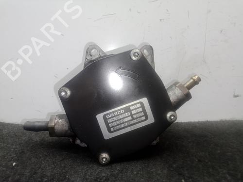 Used Vacuum pump CHEVROLET CAPTIVA (C100, C140) 2.0 D 4WD (150 hp) 29743141