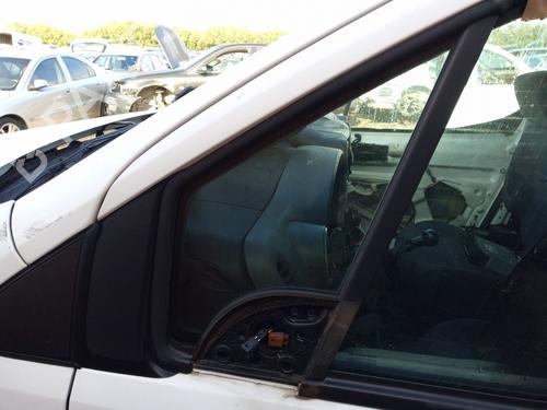 front-left-quarter-glass-citroen-berlingo-box-bodympv-b9-2008-36353251 main image