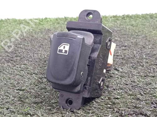Used Right front window switch HYUNDAI ACCENT III (MC) 1.5 CRDi GLS (110 hp) 17793705