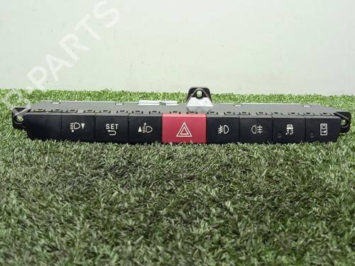 Pulsante luci di emergenza IVECO DAILY VI Van 33S12, 35S12, 35C12 (116 hp) 30599302
