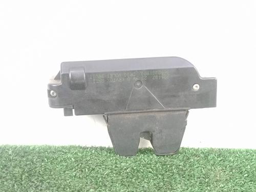 Used Tailgate lock CITROËN C4 Coupe (LA_) 1.6 HDi (90 hp) 30902885