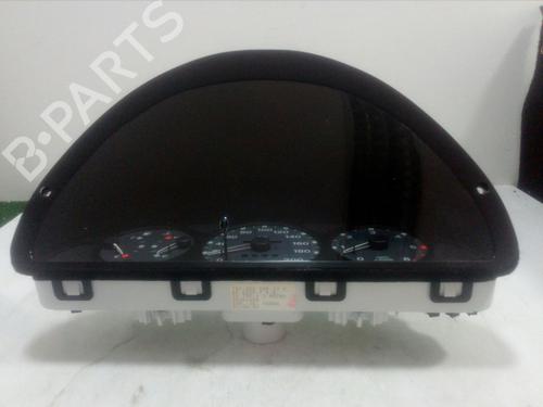Used Instrument cluster FIAT PUNTO (176_) 1.7 TD (176AT) (63 hp) 8112630