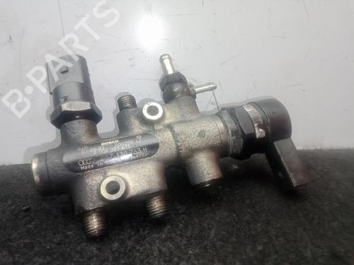 Used Injection rail AUDI A8 D3 (4E2, 4E8) 4.0 TDI quattro (275 hp) 29822987