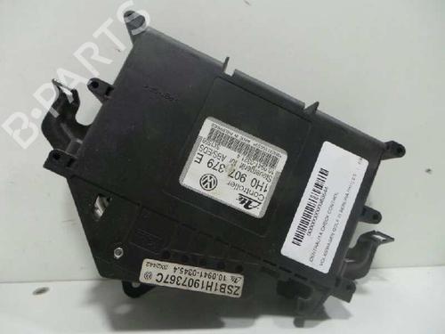 Used Control unit VW GOLF III (1H1) 2.0 (115 hp) 5708338