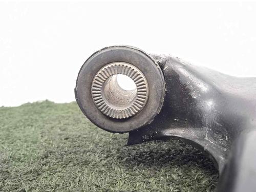 Right front suspension arm TOYOTA YARIS (_P13_) 1.5 Hybrid (NHP130_, NHP130) | BP8823258M13 