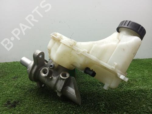 brake-master-cylinder-renault-megane-iv-hatchback-b9amn_-2015-40120154 main image