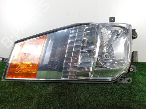 Scheinwerfer rechts für NISSAN CABSTAR (F24M, F24W) 28.11 DCI, 32.11 DCI, 35.11 DCI 2.5 (F24M) (110 hp) 30902835