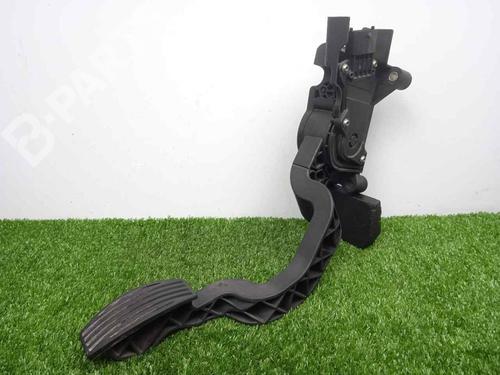 Used Pedal Pedal FIAT BRAVO II (198_) 1.9 D Multijet (198AXB1A) (120 hp) 10925431 10925431