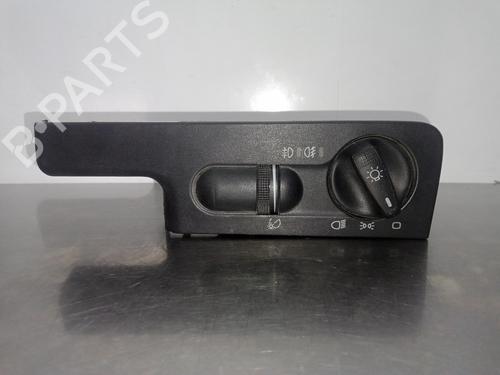 Used Headlight switch VW PASSAT B3/B4 (3A2, 35I) 1.9 TDI (90 hp) 26737825