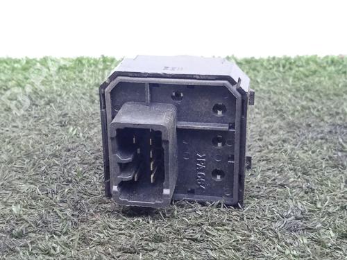 Mirror switch KIA SORENTO I (JC) 2.5 CRDi 4WD | BP31968624I25