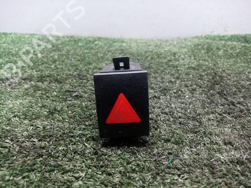 Used Warning switch VW POLO (9N_, 9A_) 1.4 TDI (70 hp) 15685017