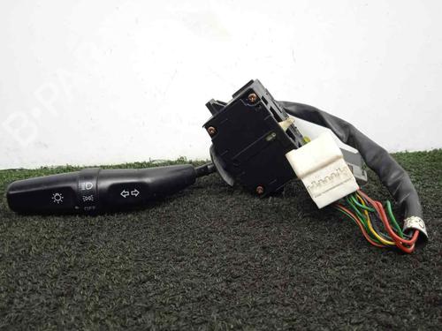 Used Headlight switch HYUNDAI H-1 / STAREX Bus (A1) 2.5 TCi (99 hp) 5689373