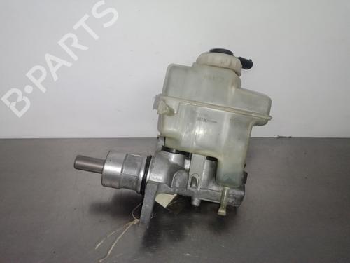 Used Brake master cylinder BMW 5 (E39) 528 i (193 hp) 22597759