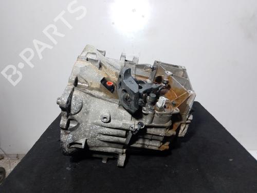 Gearbox VOLVO S40 II (544) 2.0 D | BP30695602M3