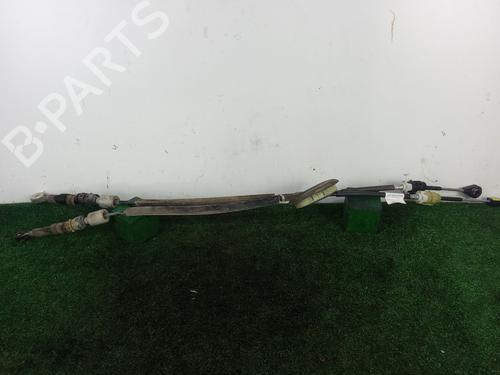 cable-renault-megane-iv-hatchback-b9amn_-2015-40079116 main image