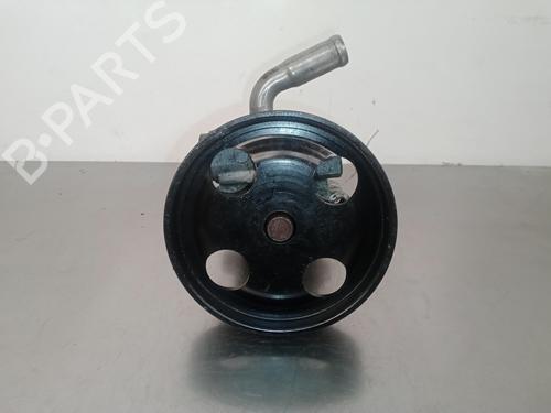 Used Steering pump FORD FIESTA V (JH_, JD_) 1.4 TDCi (68 hp) 5718605
