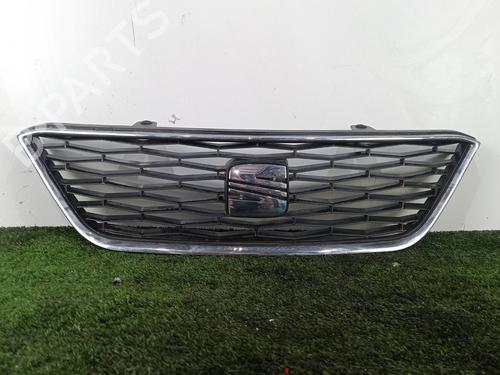 Used Grille Grille 39266404 39266404